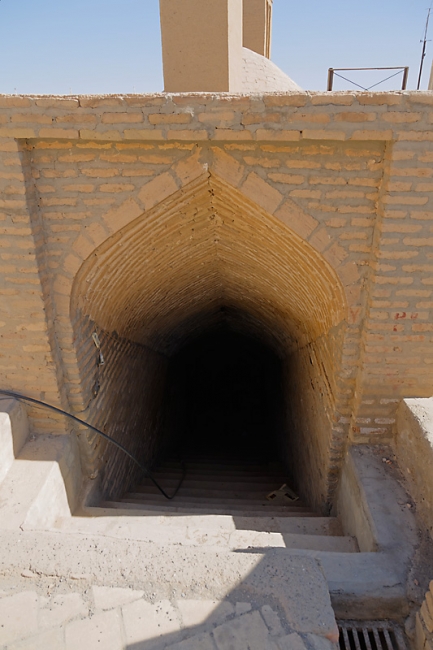 Mehriz-Caravanserail et fort de Saryazd-003